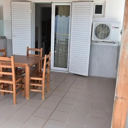 Ionio Ii Apartment